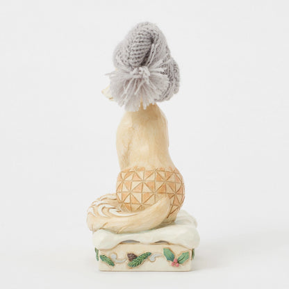 Wdlnd Fox with Knit Hat Fig