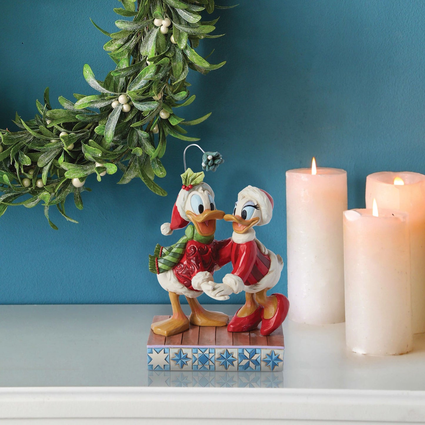 Donald and Daisy Mistletoe